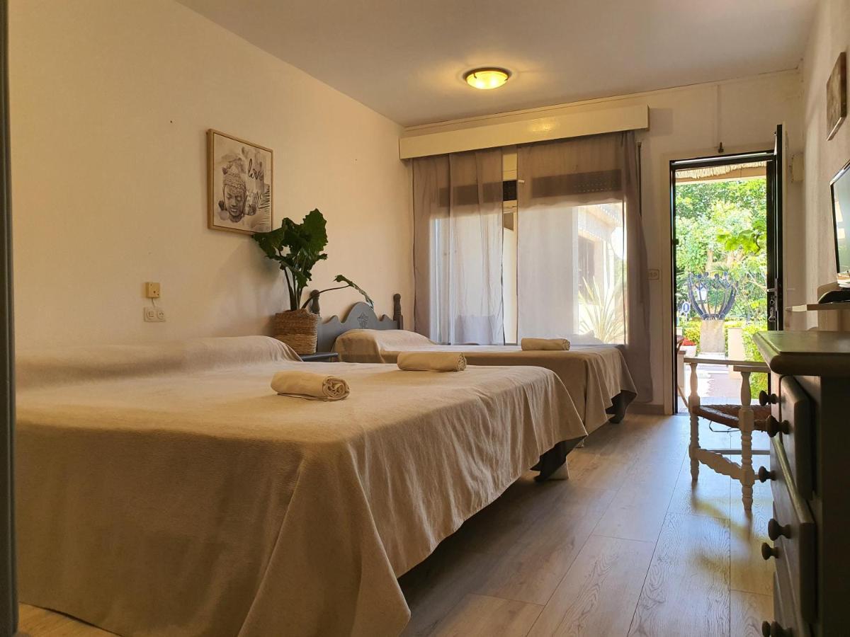 Hotel Riomar Sant Martí d'Empúries Bagian luar foto