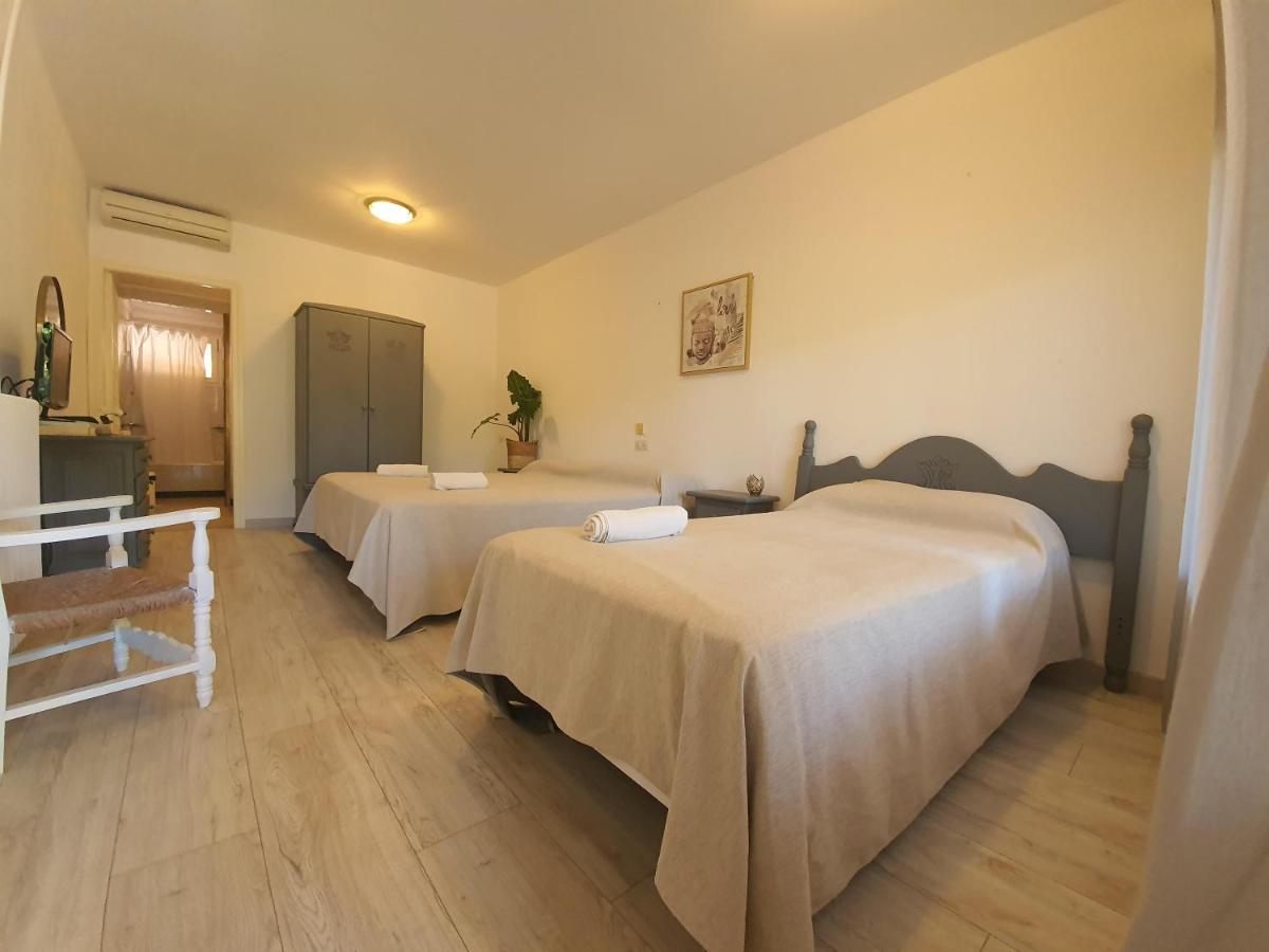 Hotel Riomar Sant Martí d'Empúries Bagian luar foto