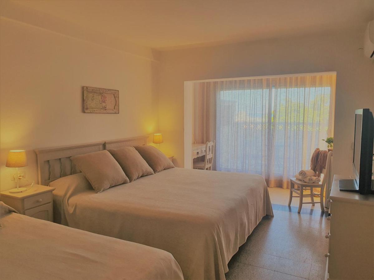 Hotel Riomar Sant Martí d'Empúries Bagian luar foto