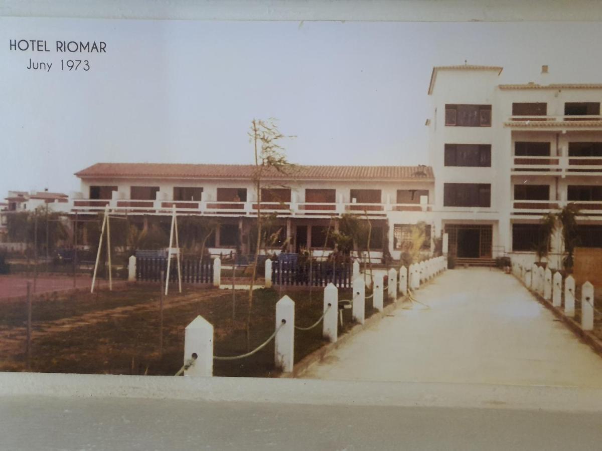 Hotel Riomar Sant Martí d'Empúries Bagian luar foto